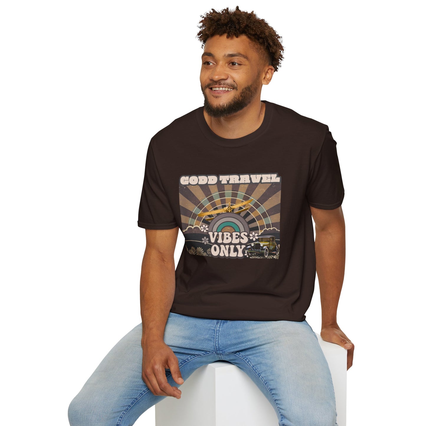 Good Travel Vibes Only – Retro Style T-Shirt.