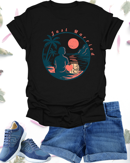 “Just Married” Women’s T-Shirt – The Perfect Blend of Humor and Sarcasm