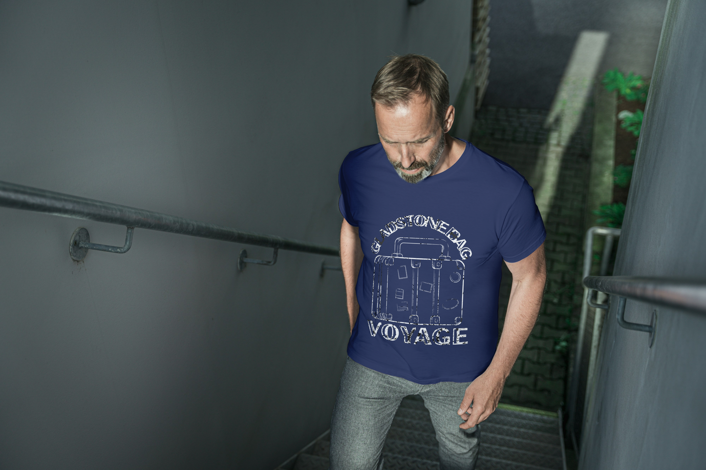 "Gladstone bag Voyage" Unisex T-Shirt For Old-Fashioned Travellers